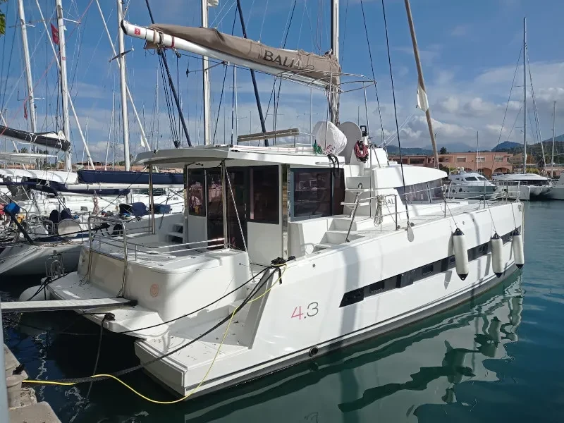 Bali 4.3 Mary boat image