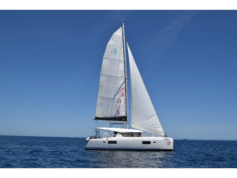 Lagoon 42 Memi  boat image