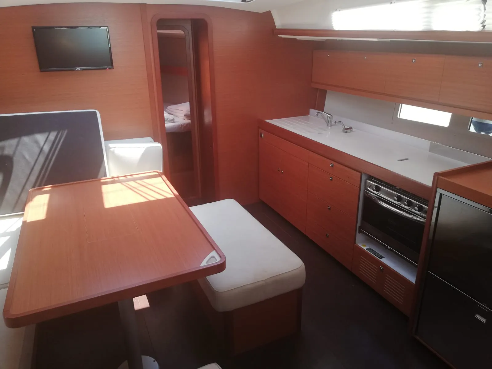 Image slide 206676