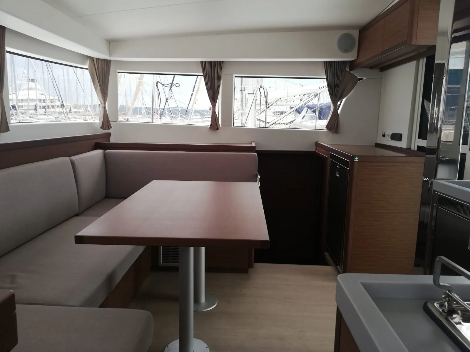 Image slide 206847