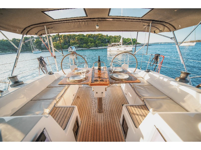 Bavaria C42 Fiona boat image