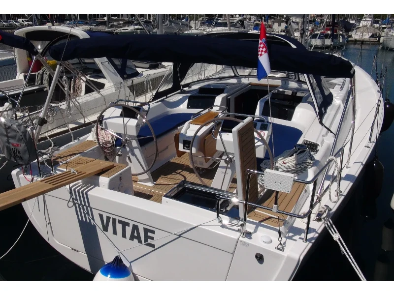 Hanse 455 Vitae boat image