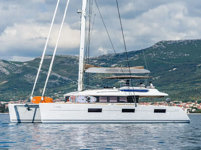 Lagoon 620 OPAL boat image