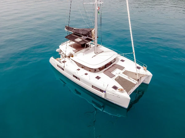 Lagoon 46 SUMMER MAGIC boat image