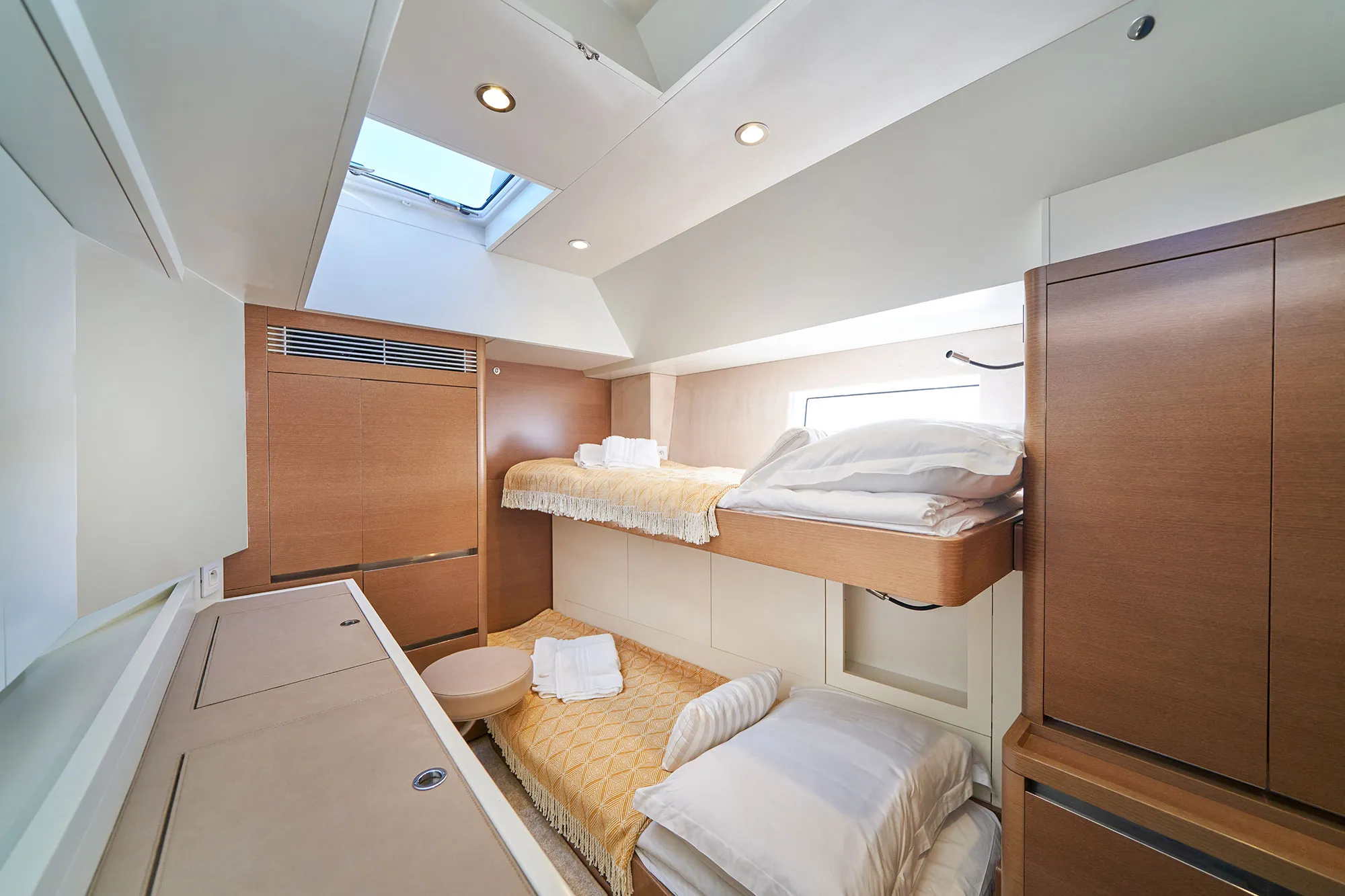 Image slide 210264