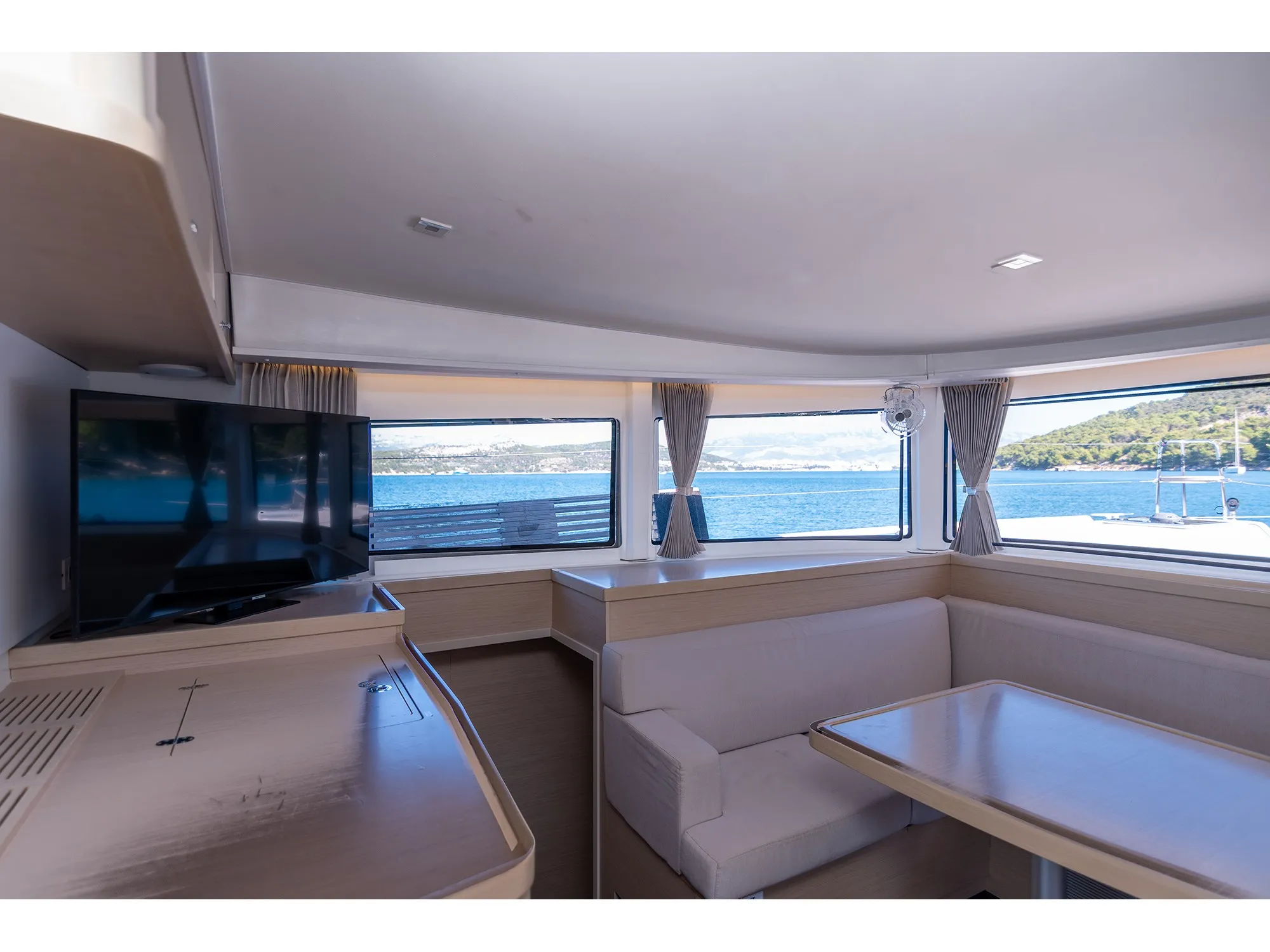 Image slide 210374