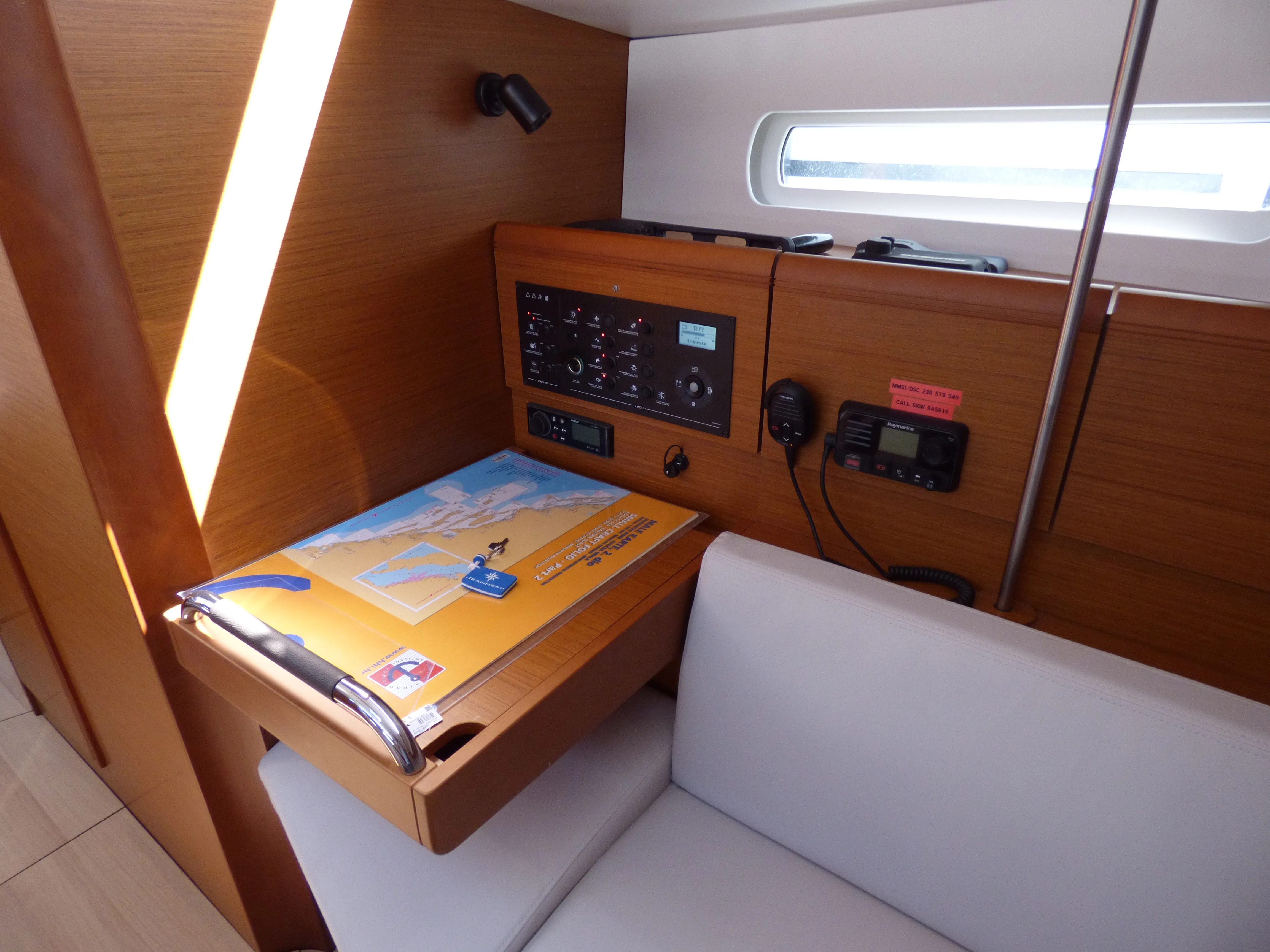 Image slide 210649