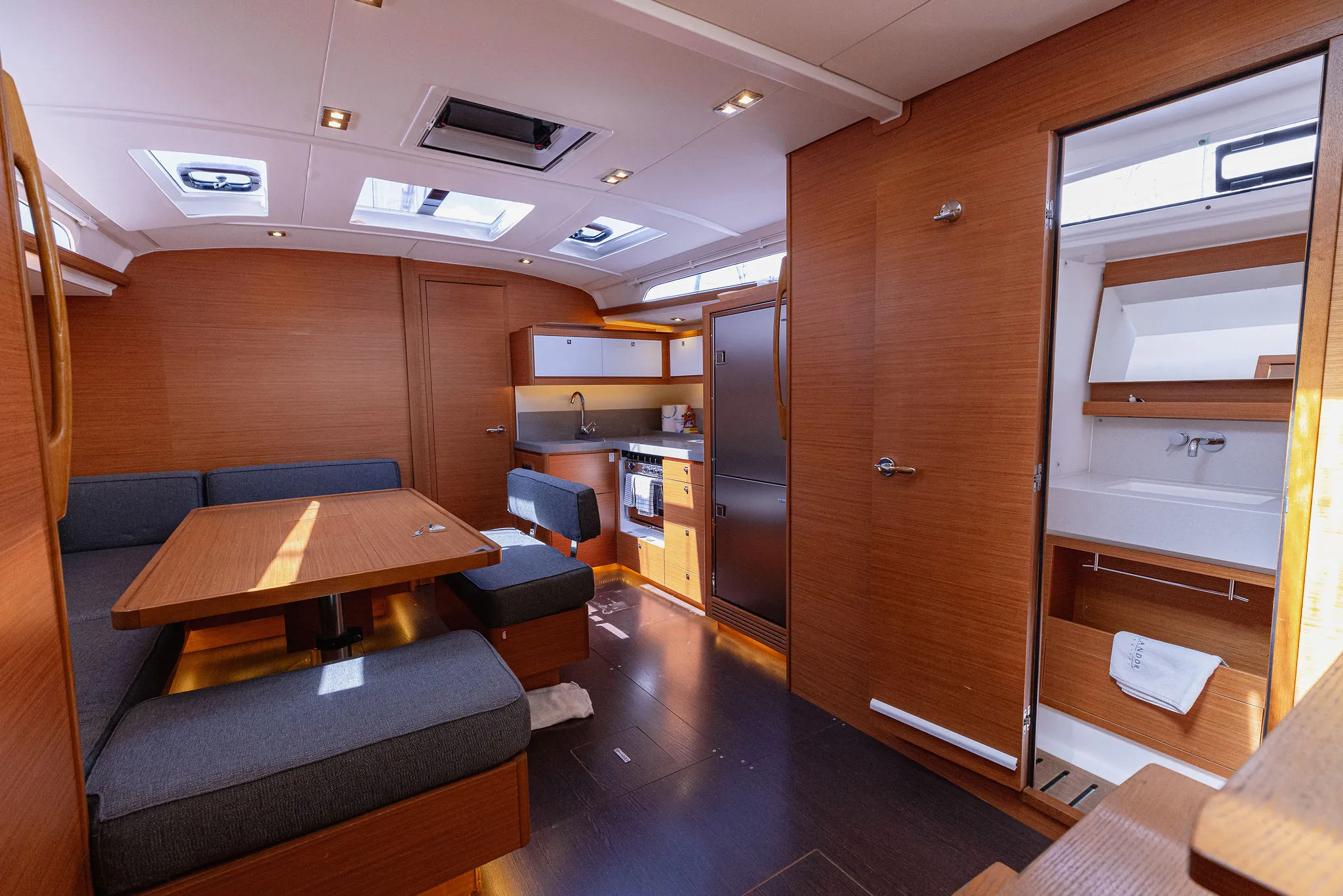 Image slide 210691