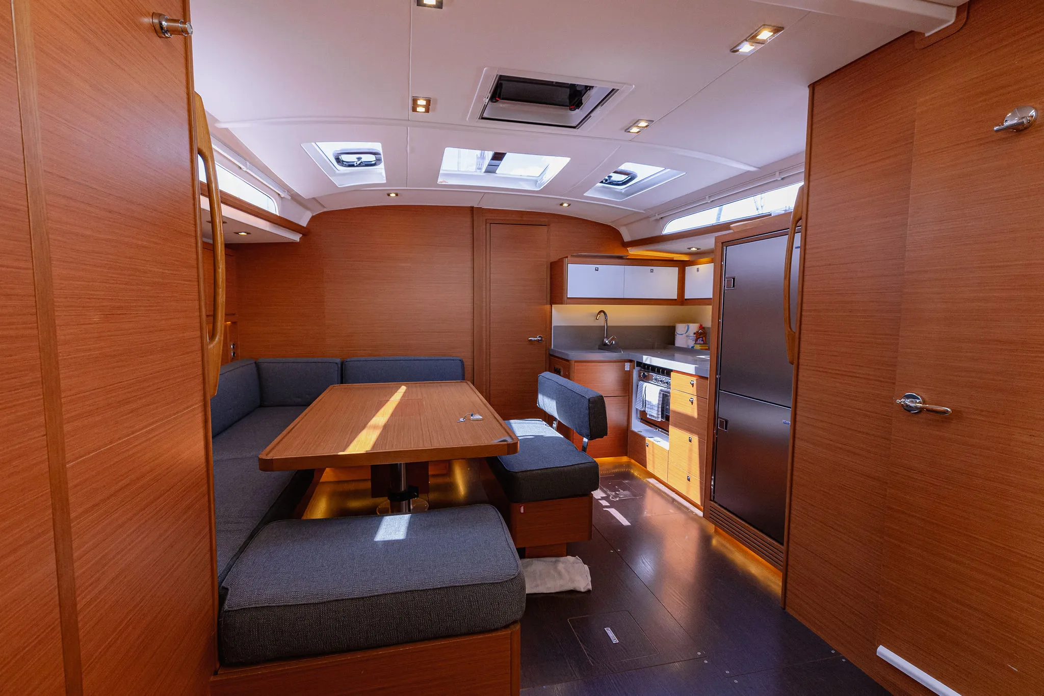 Image slide 210726