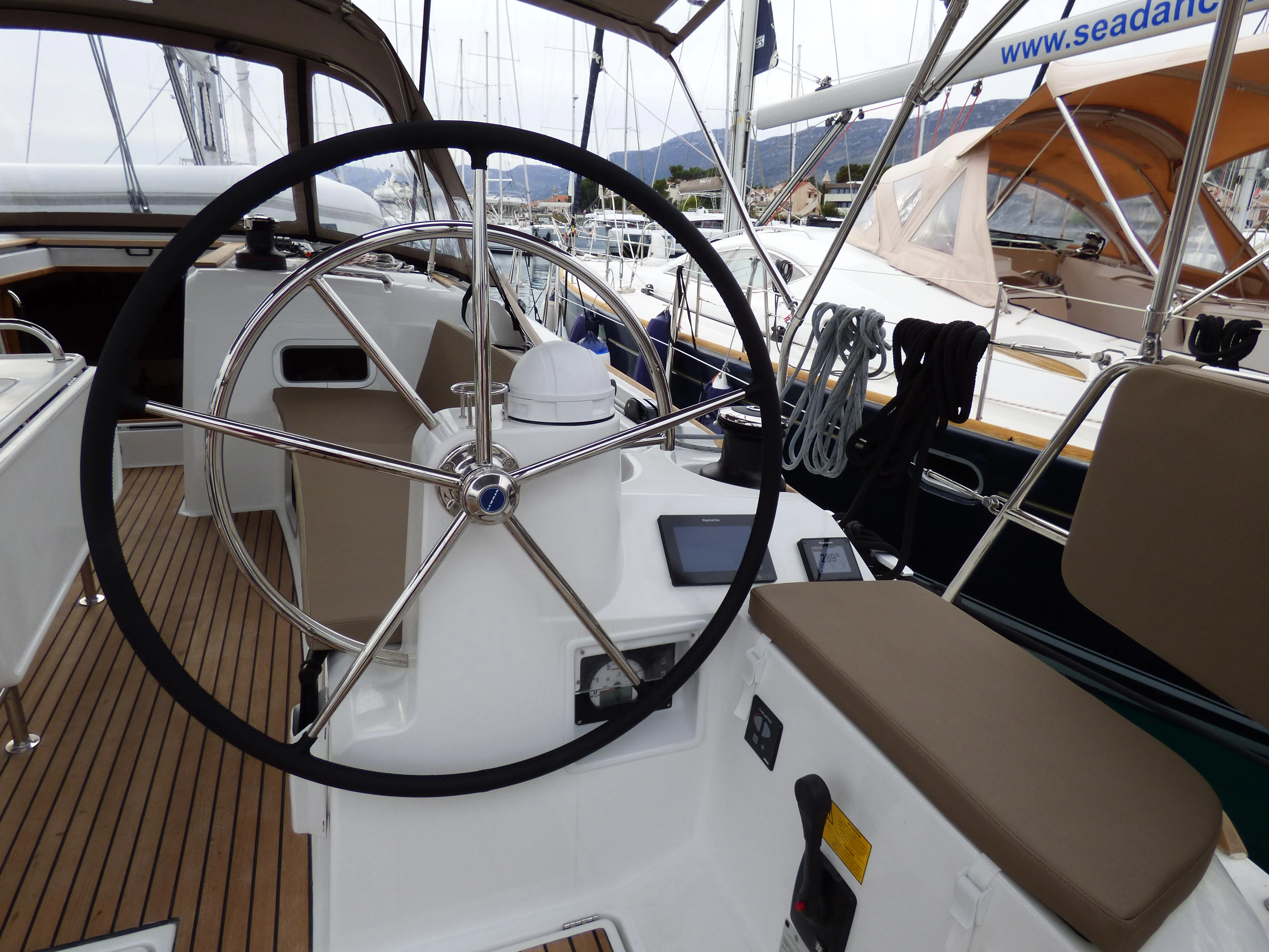 Image slide 210830