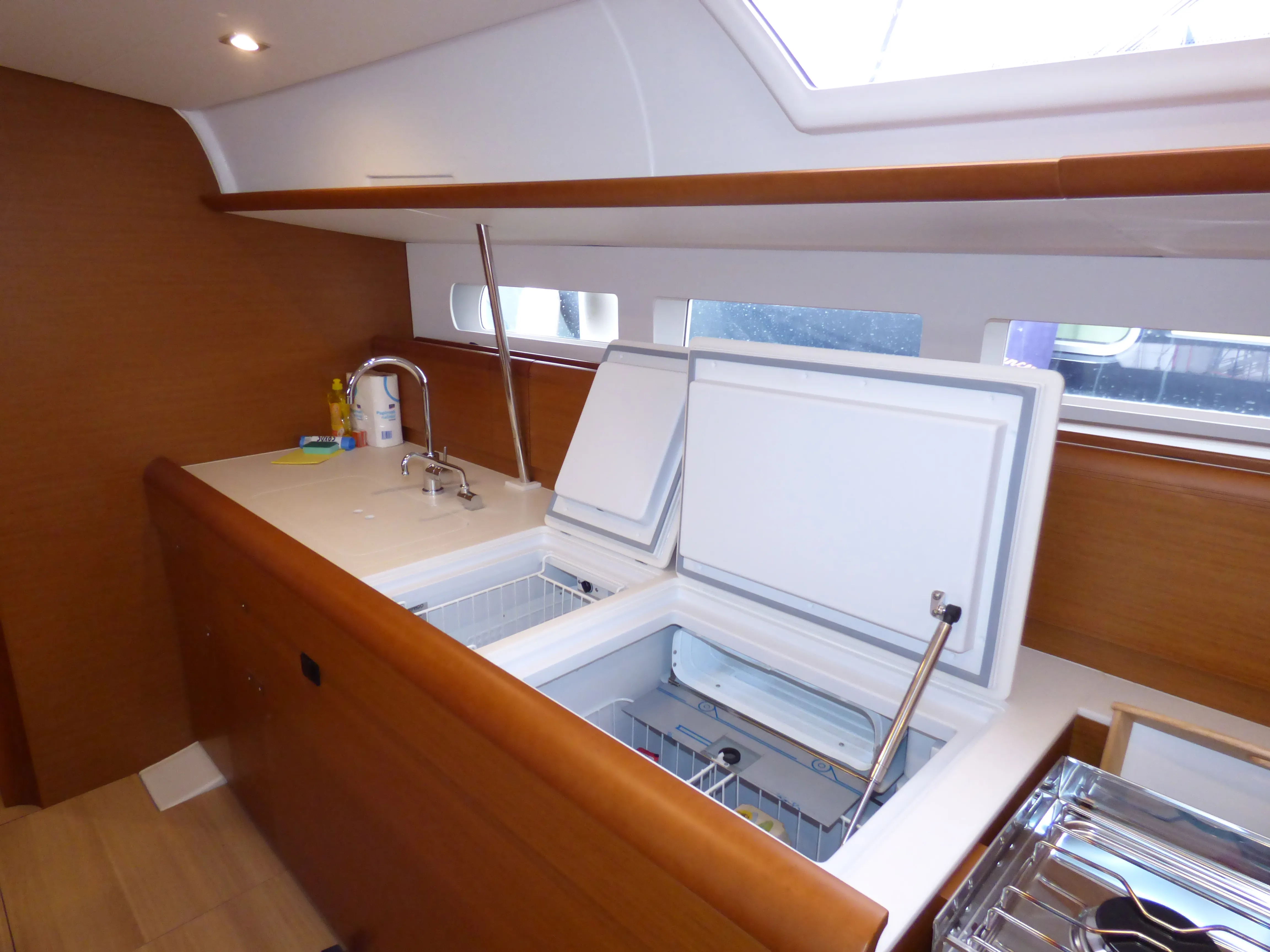 Image slide 210837