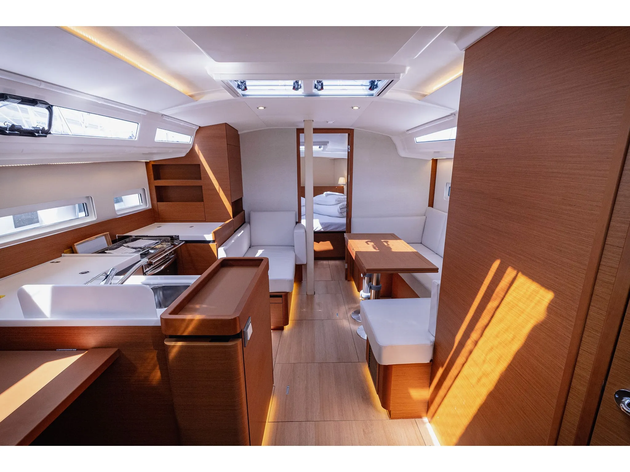 Image slide 211019