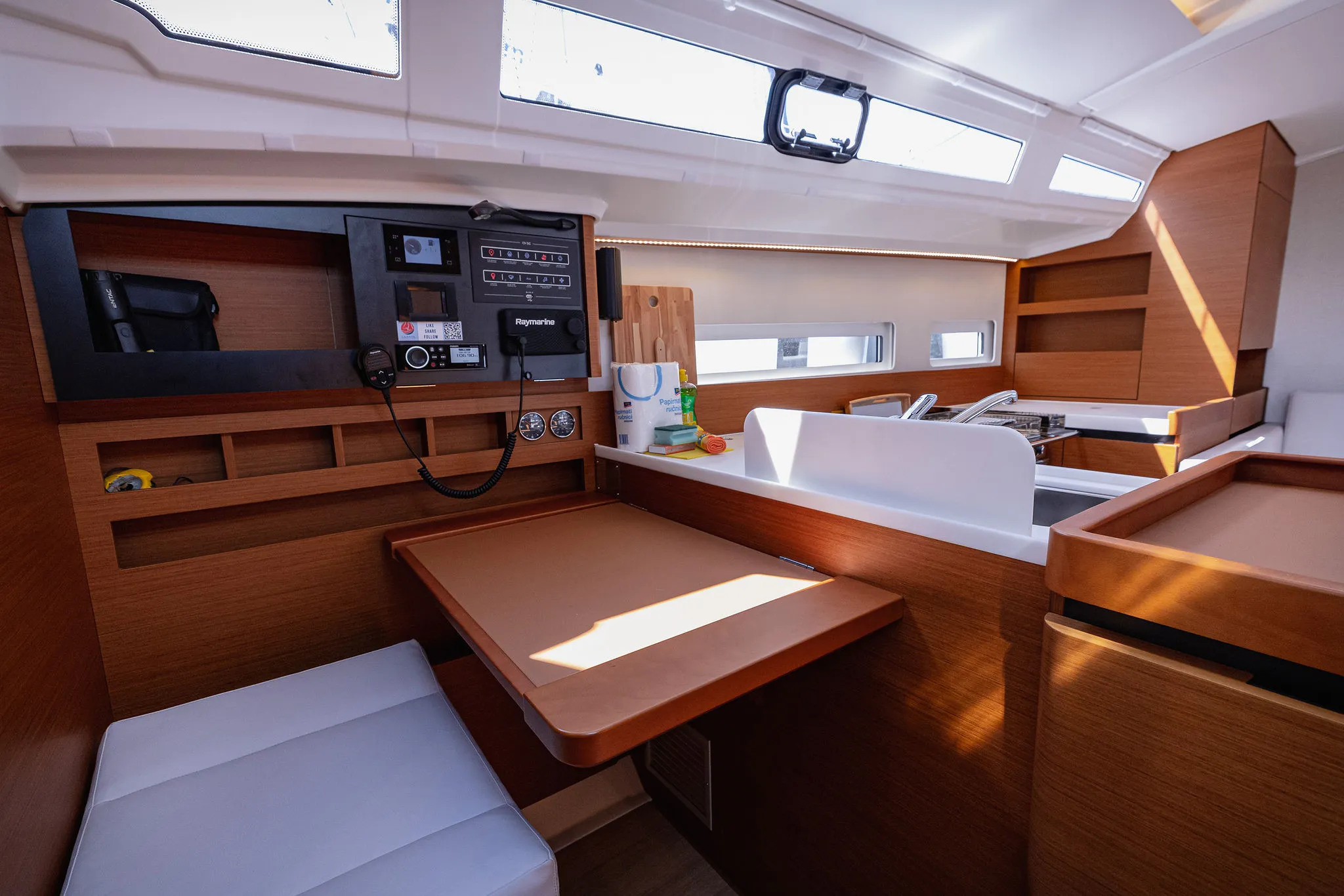 Image slide 211046