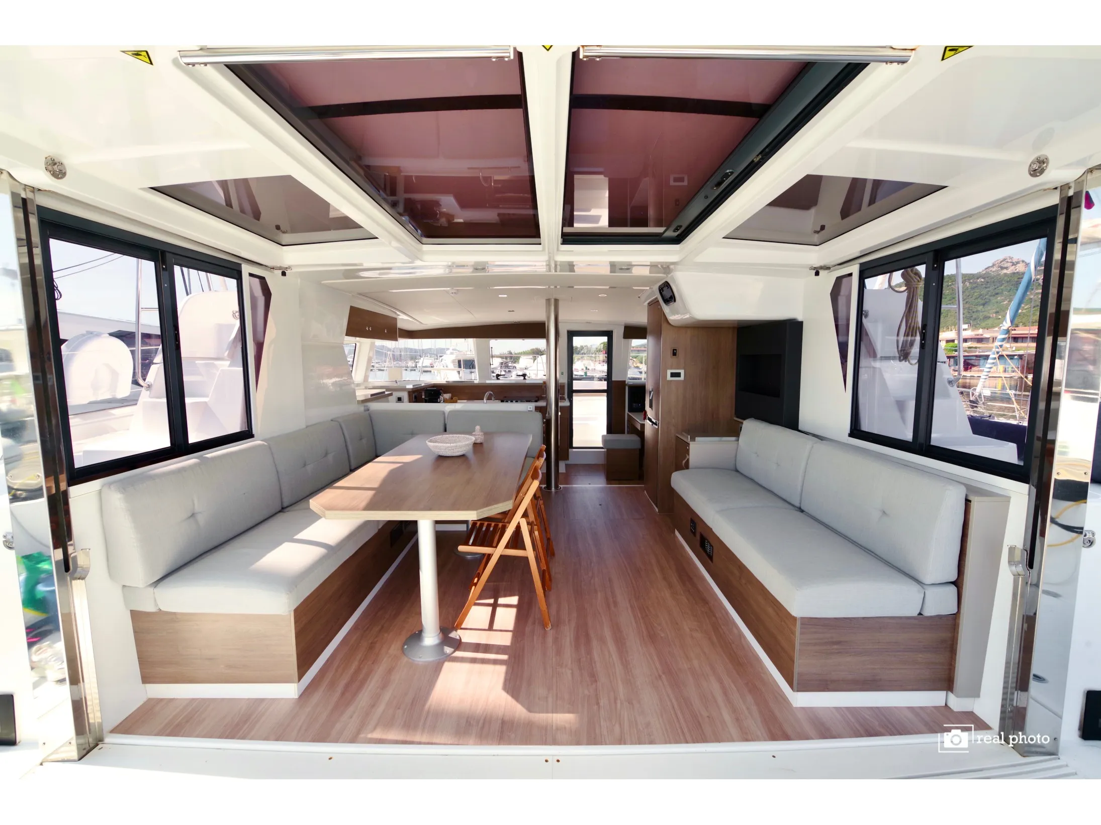 Image slide 211128
