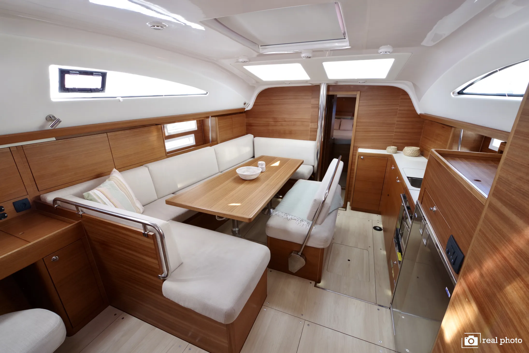 Image slide 211403