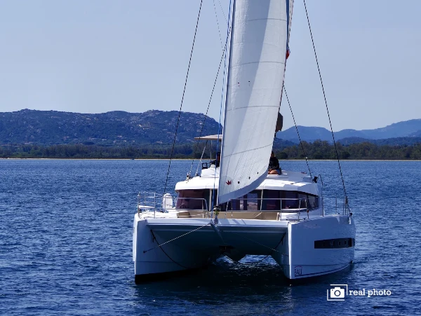 Bali 4.1 Enya - Water maker, Solar Panel boat image