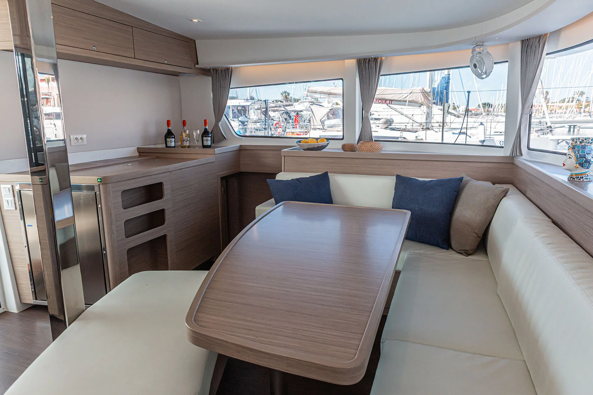 Image slide 212110