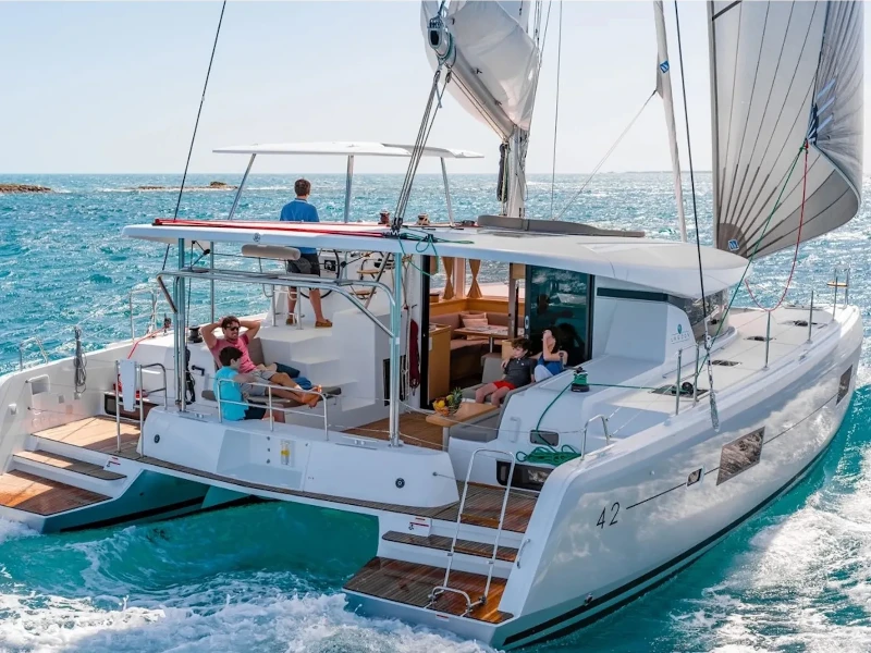 Lagoon 42 Pitagora boat image