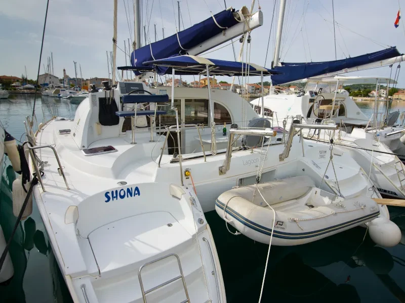 Lagoon 380 Shona boat image