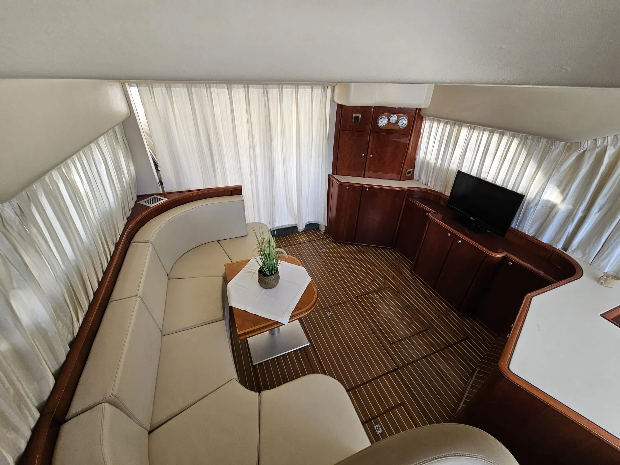 Image slide 213306