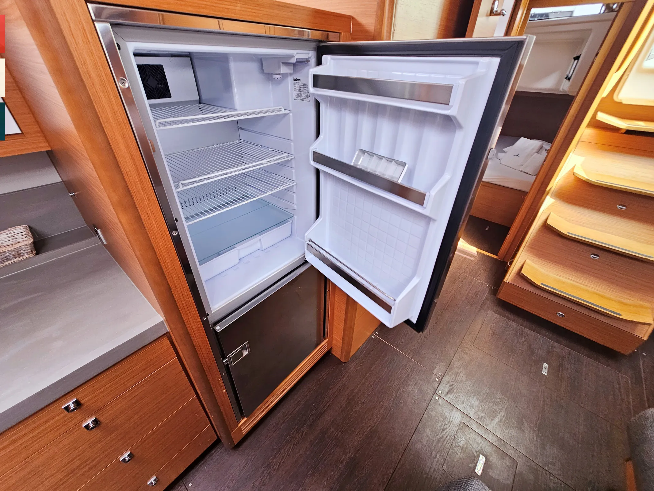 Image slide 214030