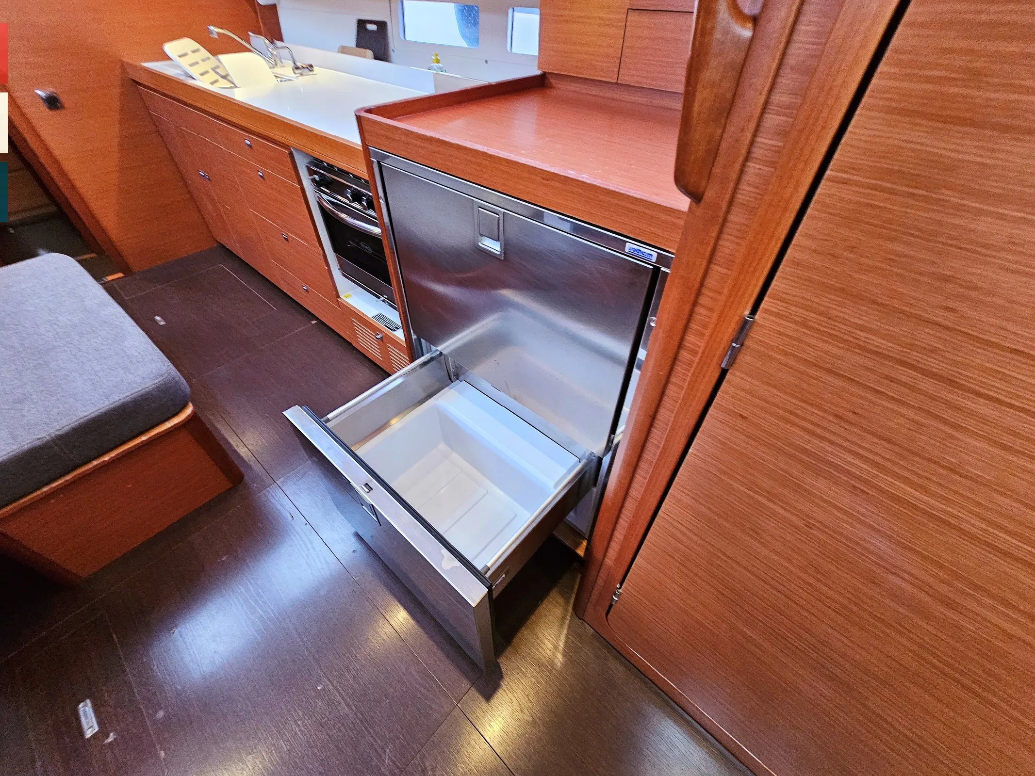 Image slide 215536