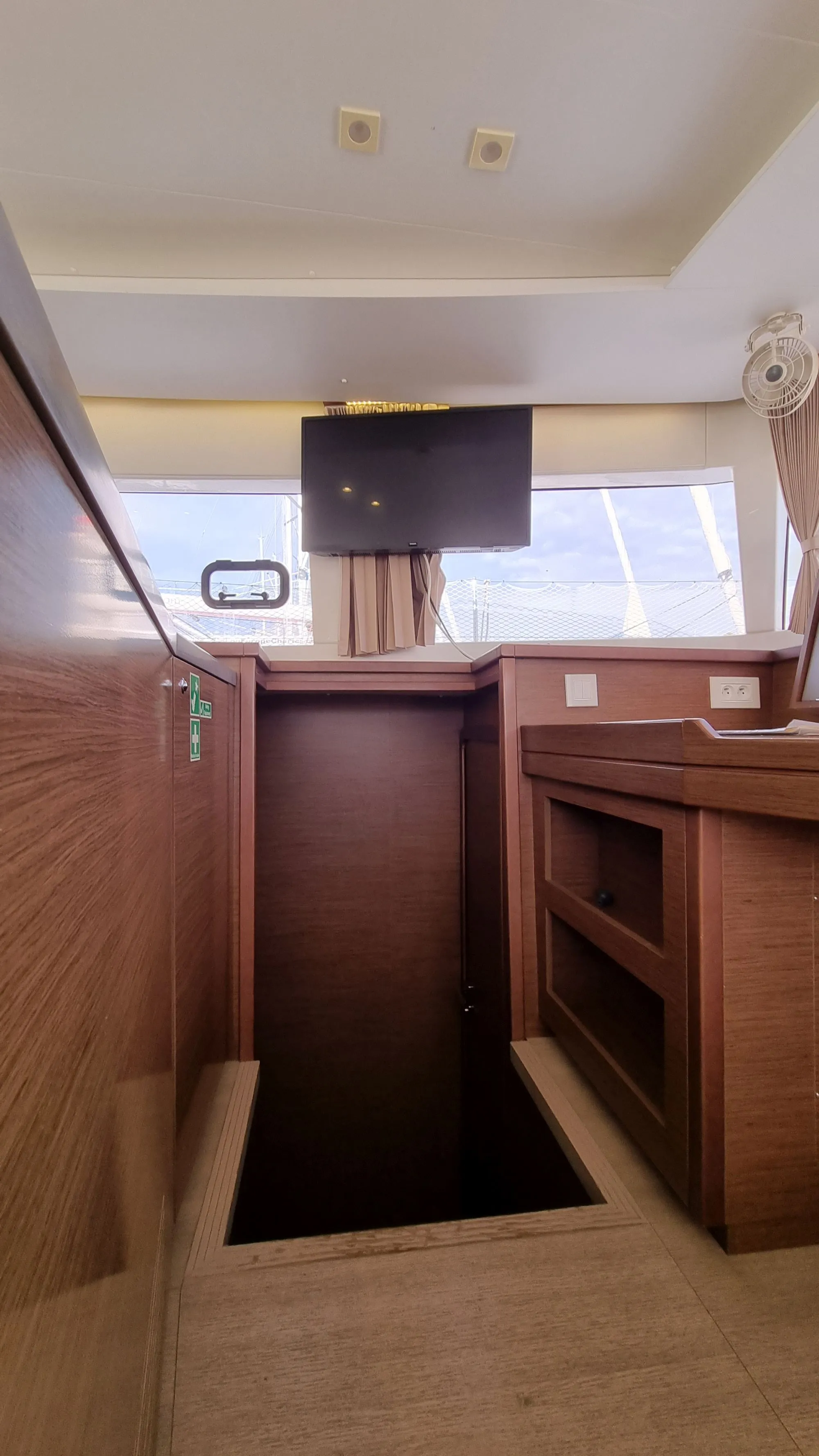 Image slide 216030