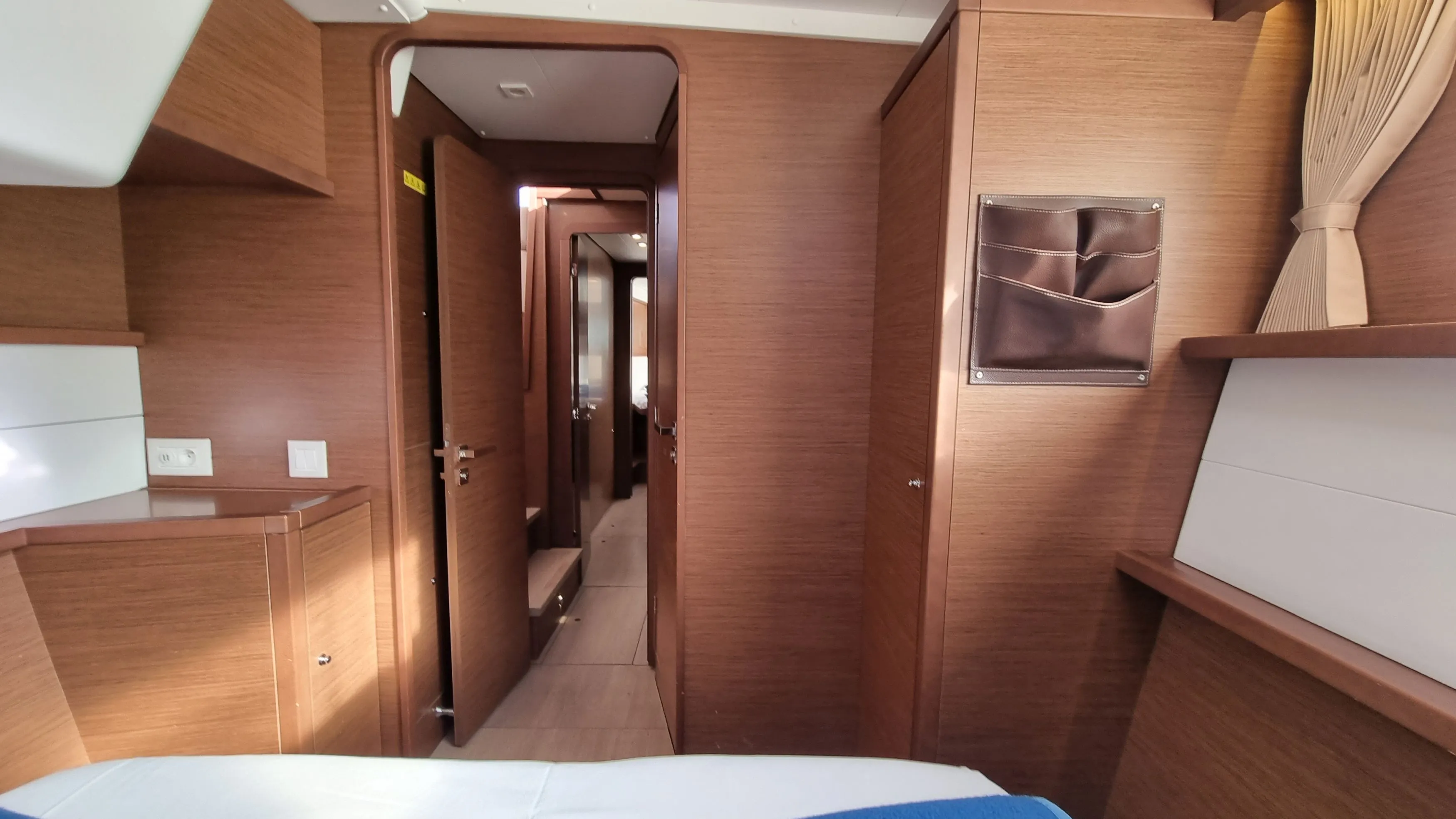 Image slide 216045