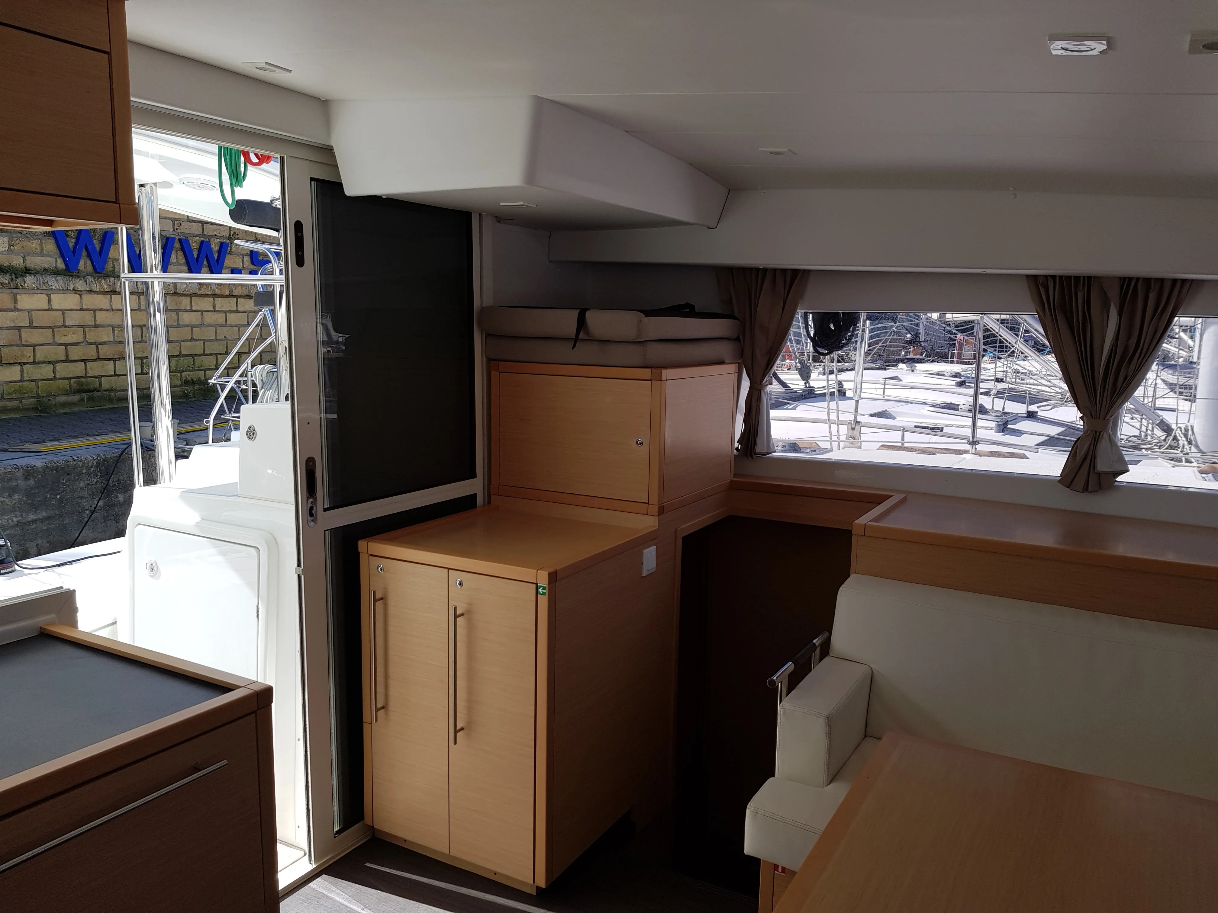 Image slide 217357
