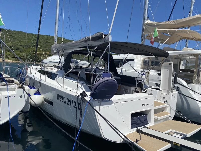Dufour 430 Pavo boat image