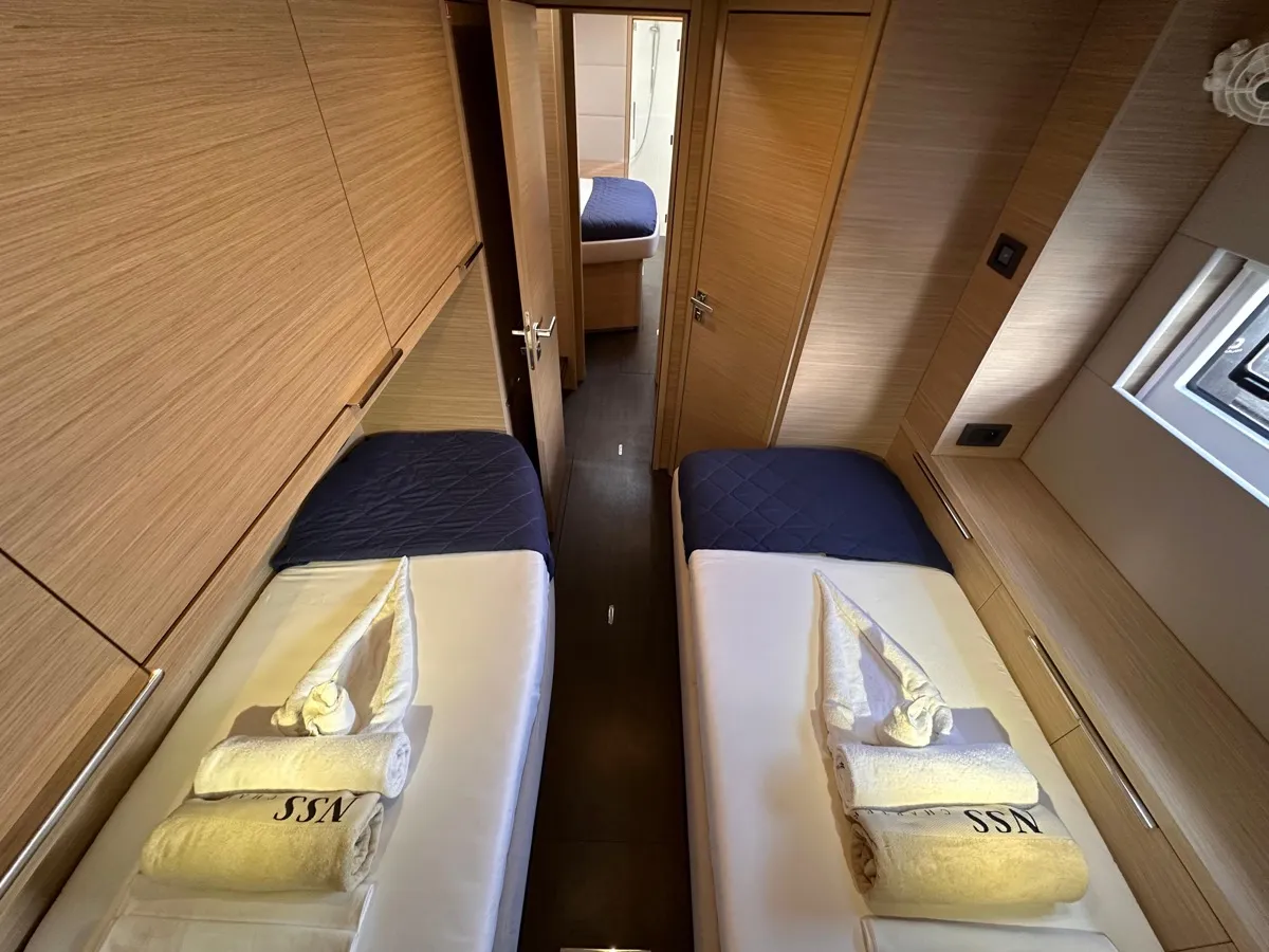 Image slide 218389