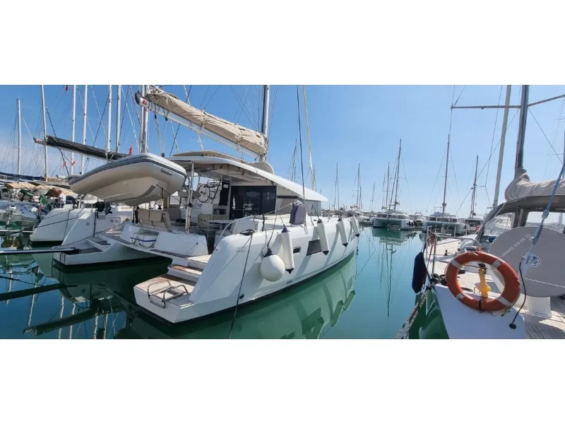 Lagoon 42 Gamma Leonis boat image
