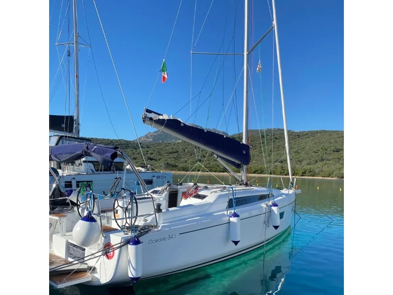 Oceanis 34.1 Angelica boat image