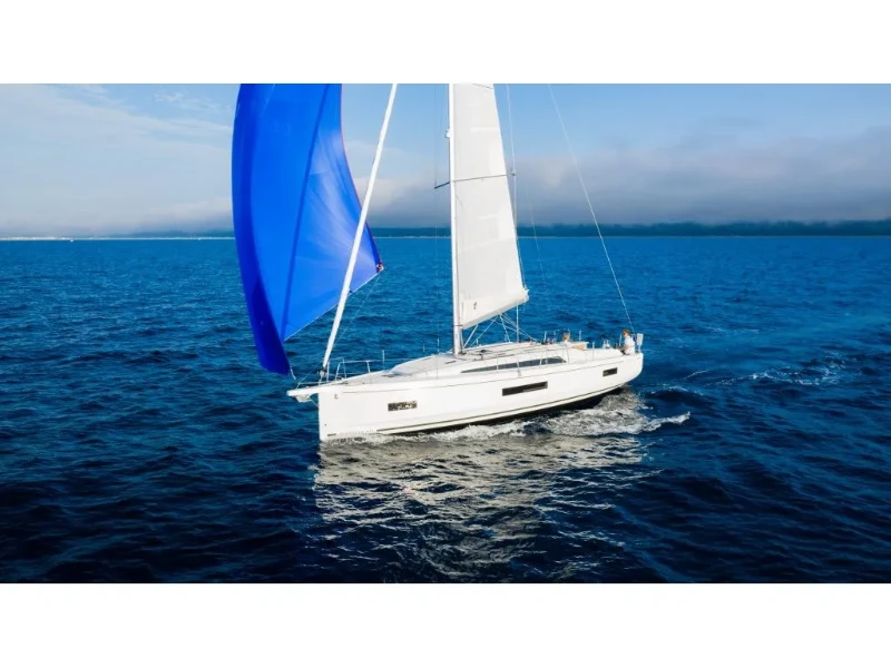 Oceanis 37.1 Aquarius boat image