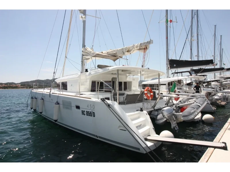 Lagoon 450 Fly Dugongo boat image