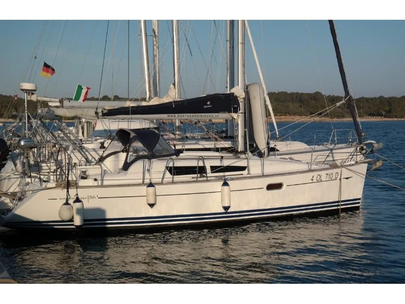 Sun Odyssey 36i Lyra boat image