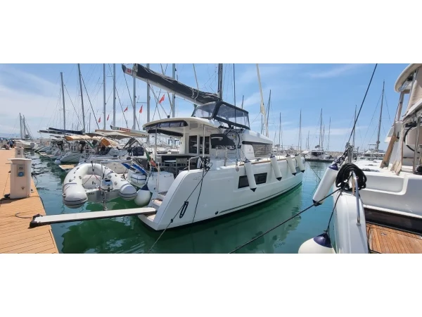 Lagoon 40 Freccia boat image
