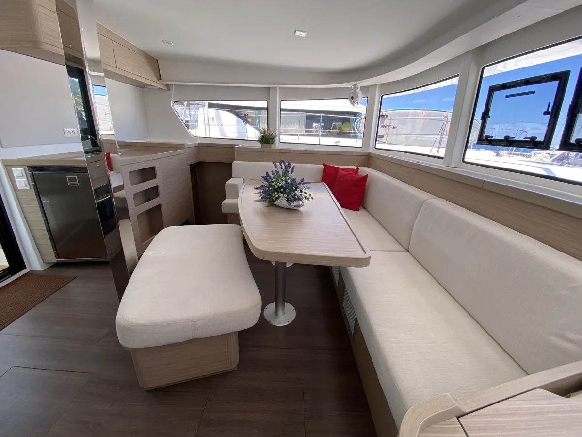 Image slide 220219