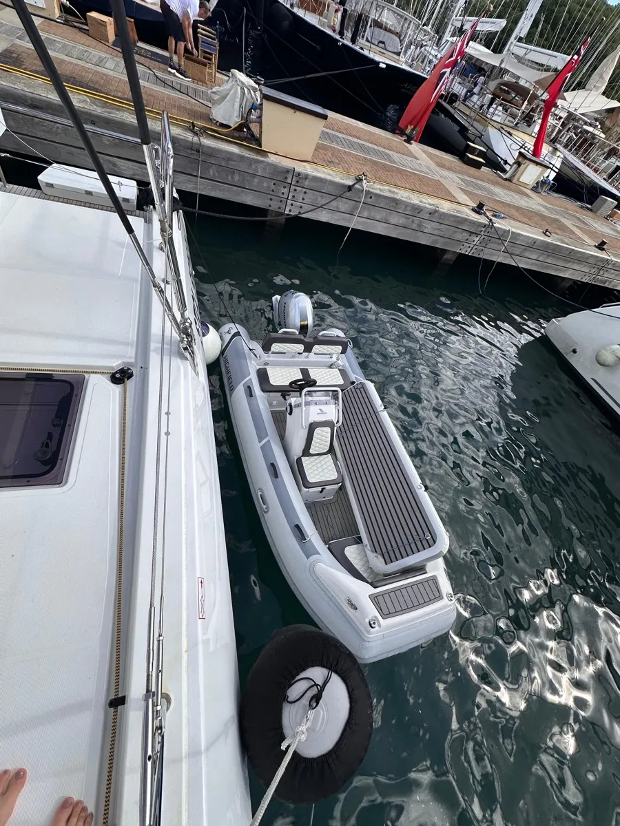 Image slide 220350