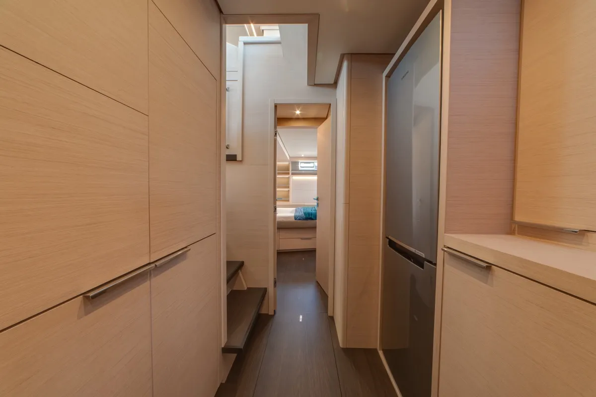 Image slide 220401