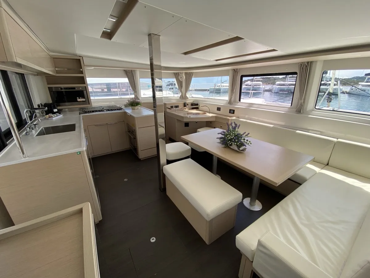 Image slide 220544