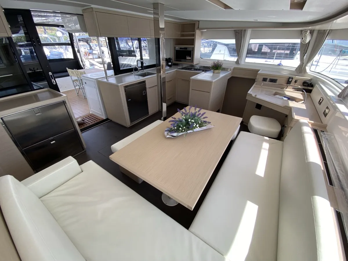 Image slide 220549