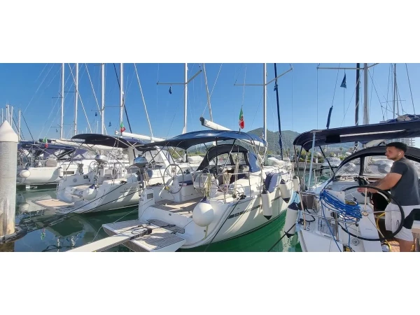 Bavaria Cruiser 37 Menkar boat image