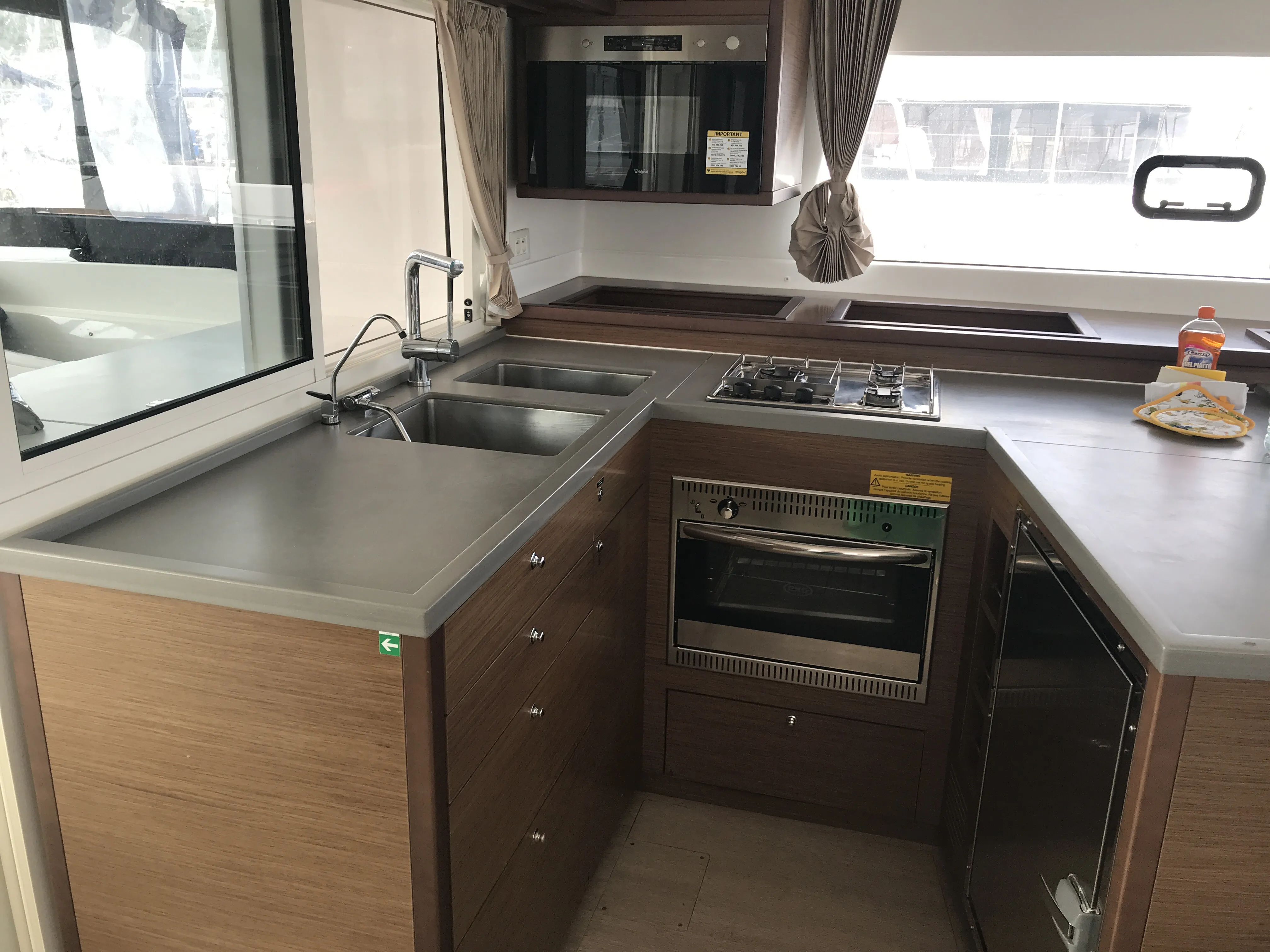 Image slide 220735