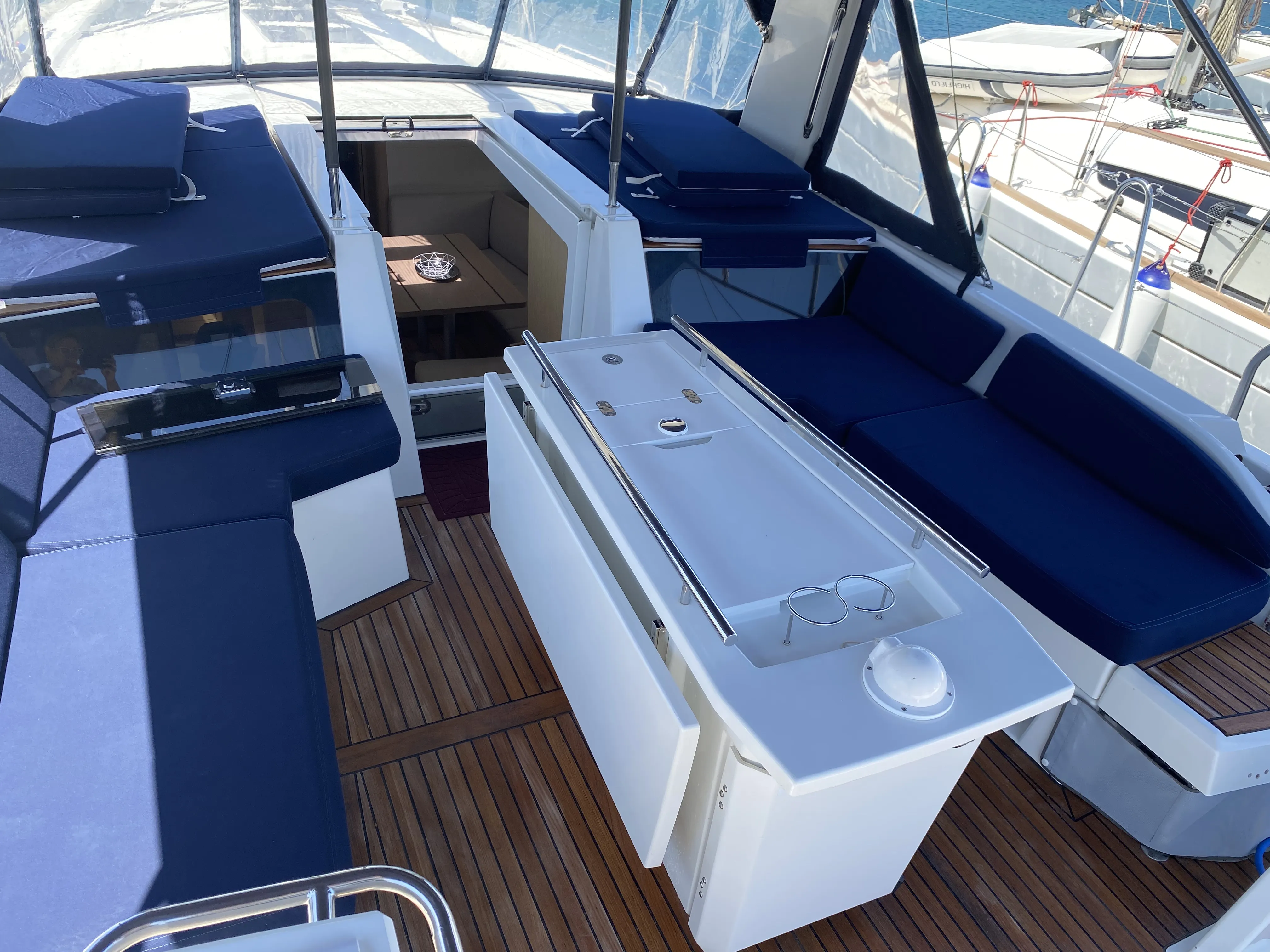 Image slide 220812