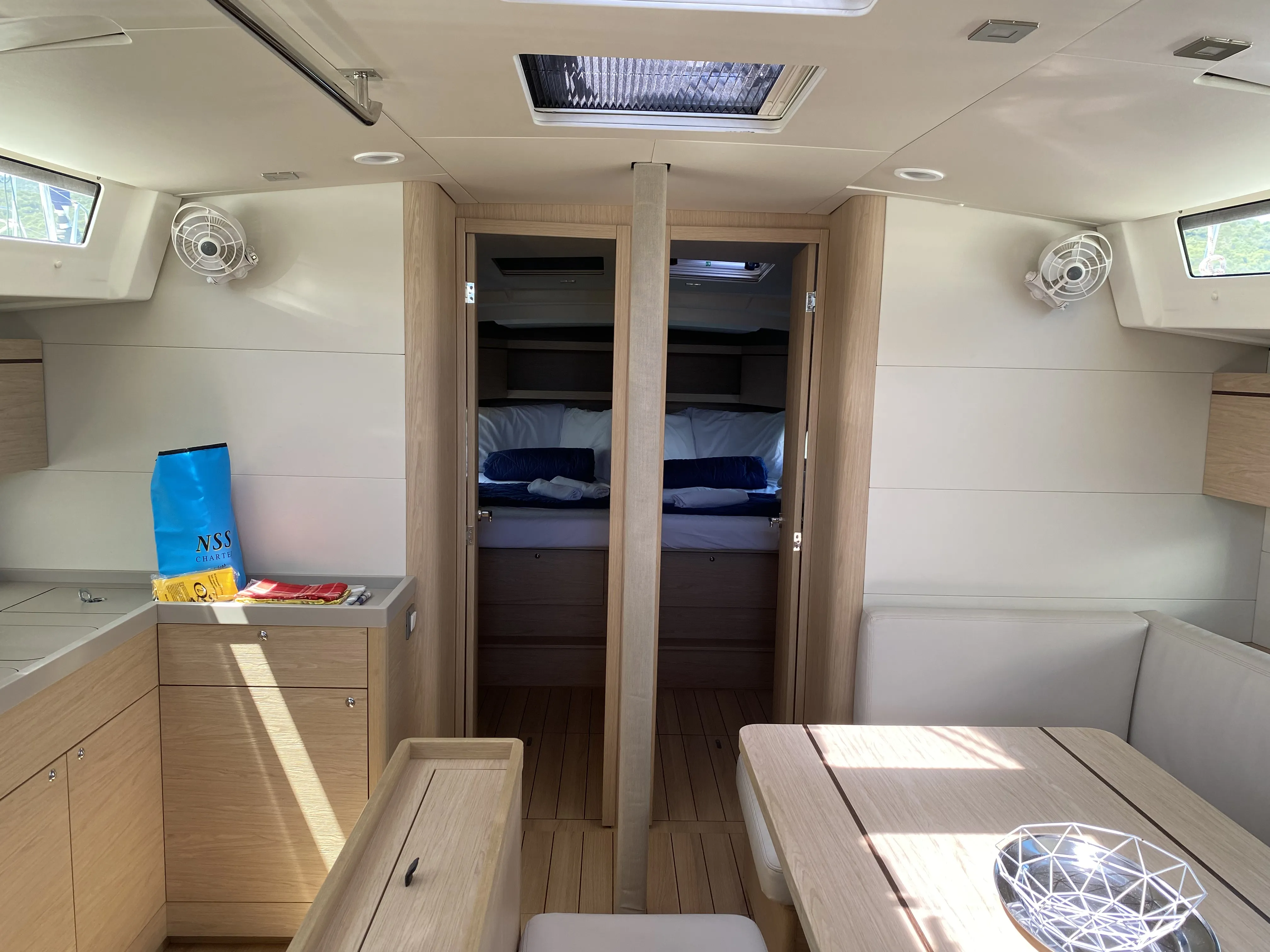Image slide 220816