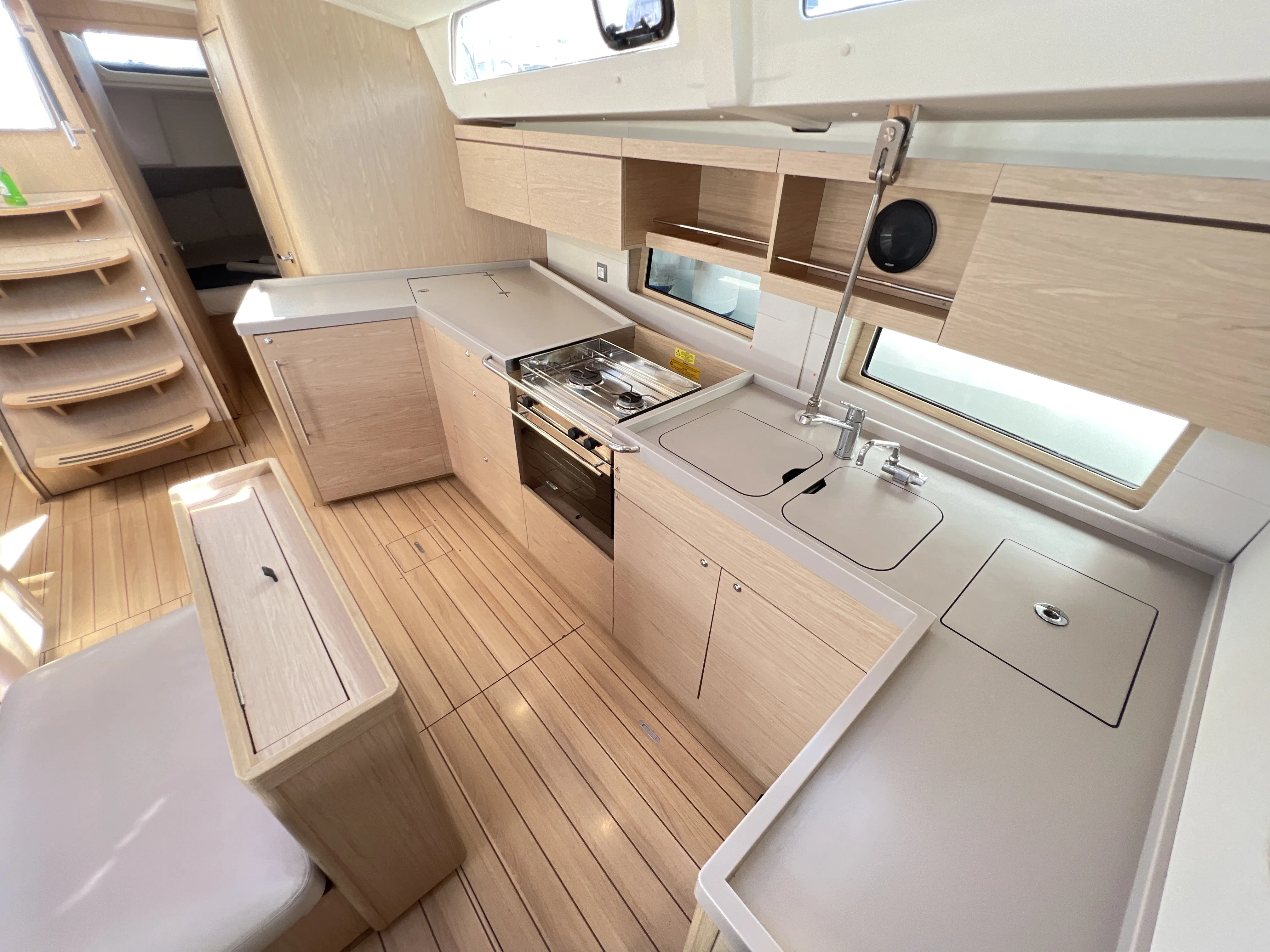 Image slide 220817