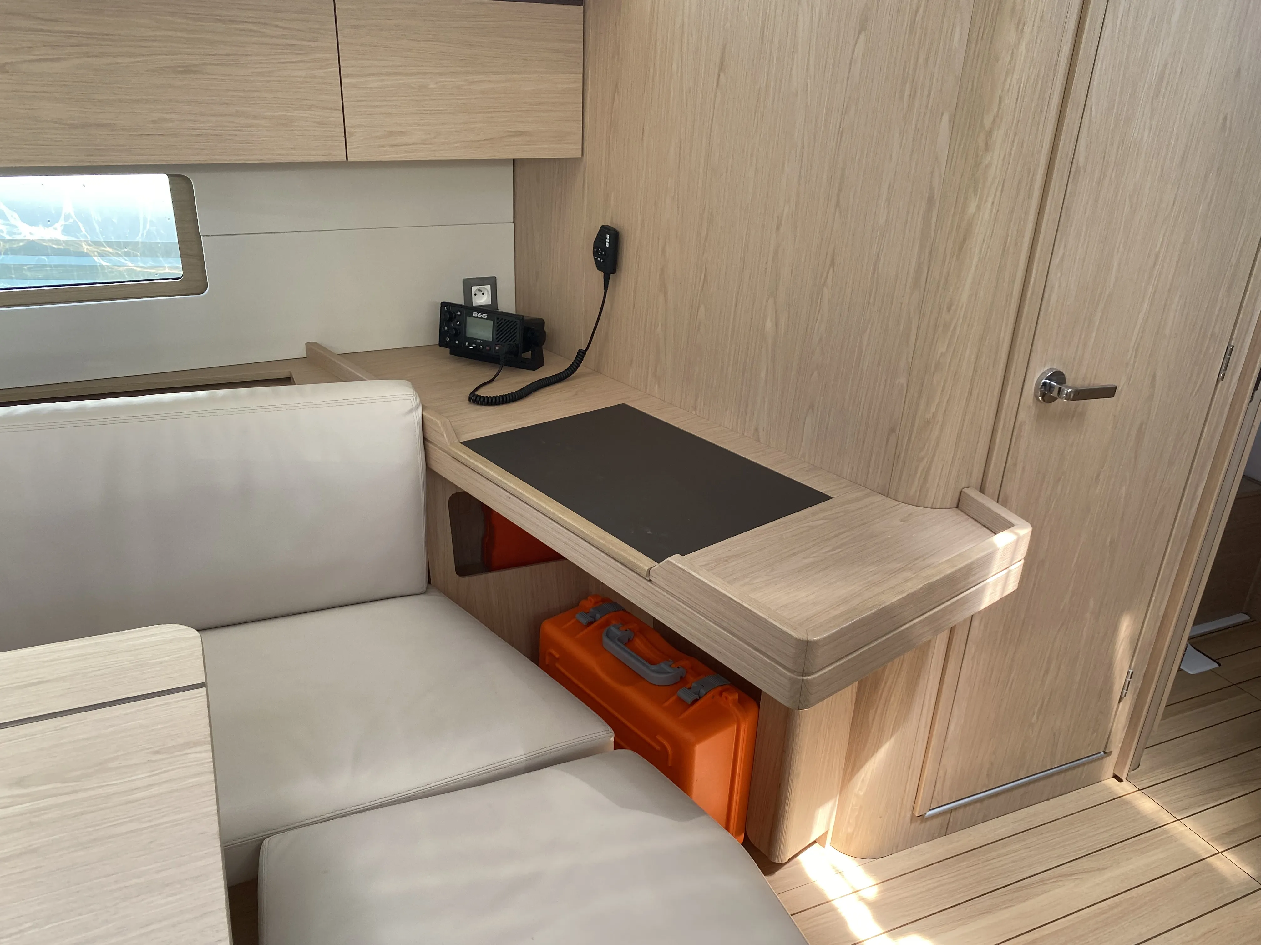 Image slide 220818