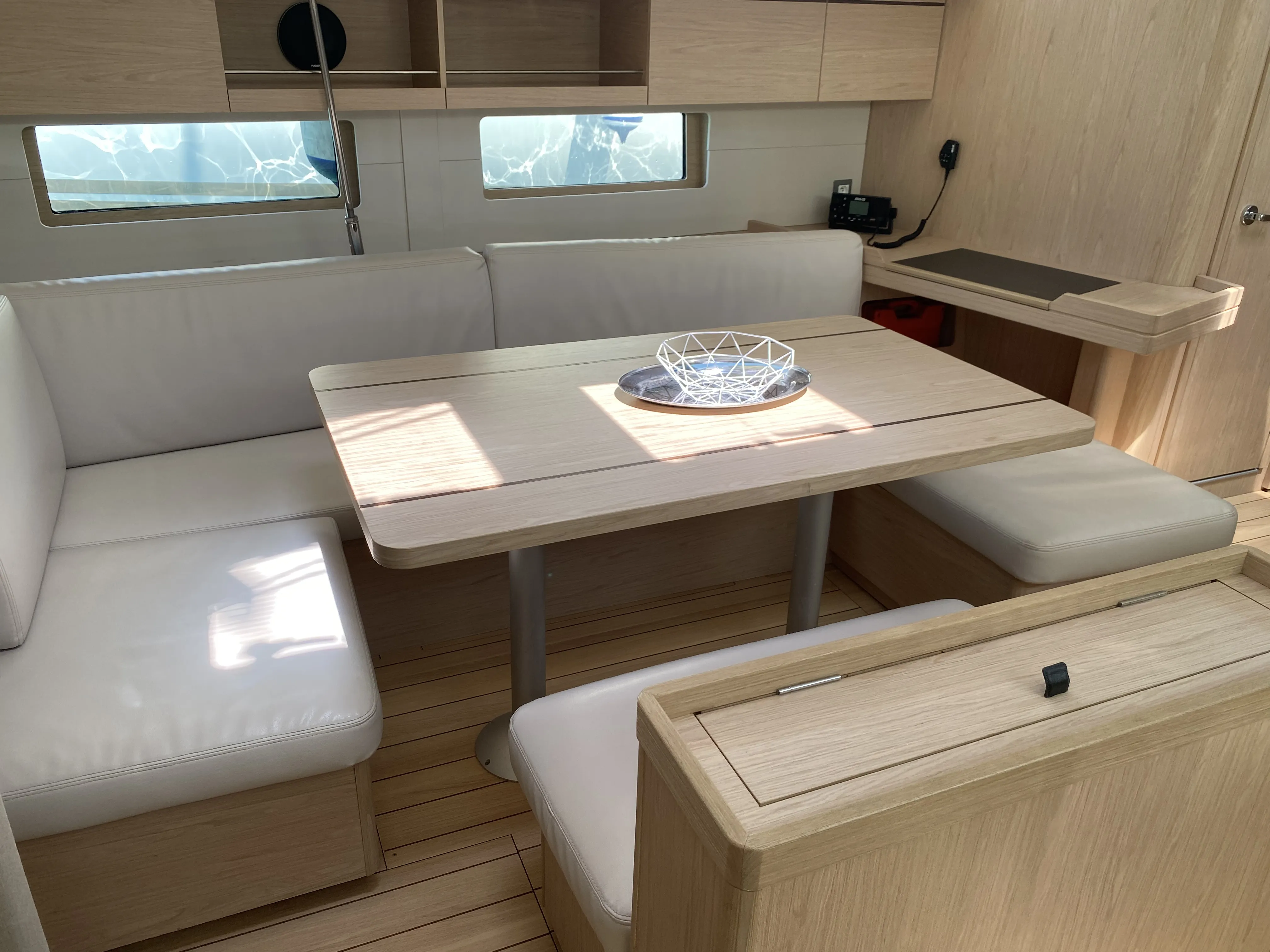 Image slide 220823