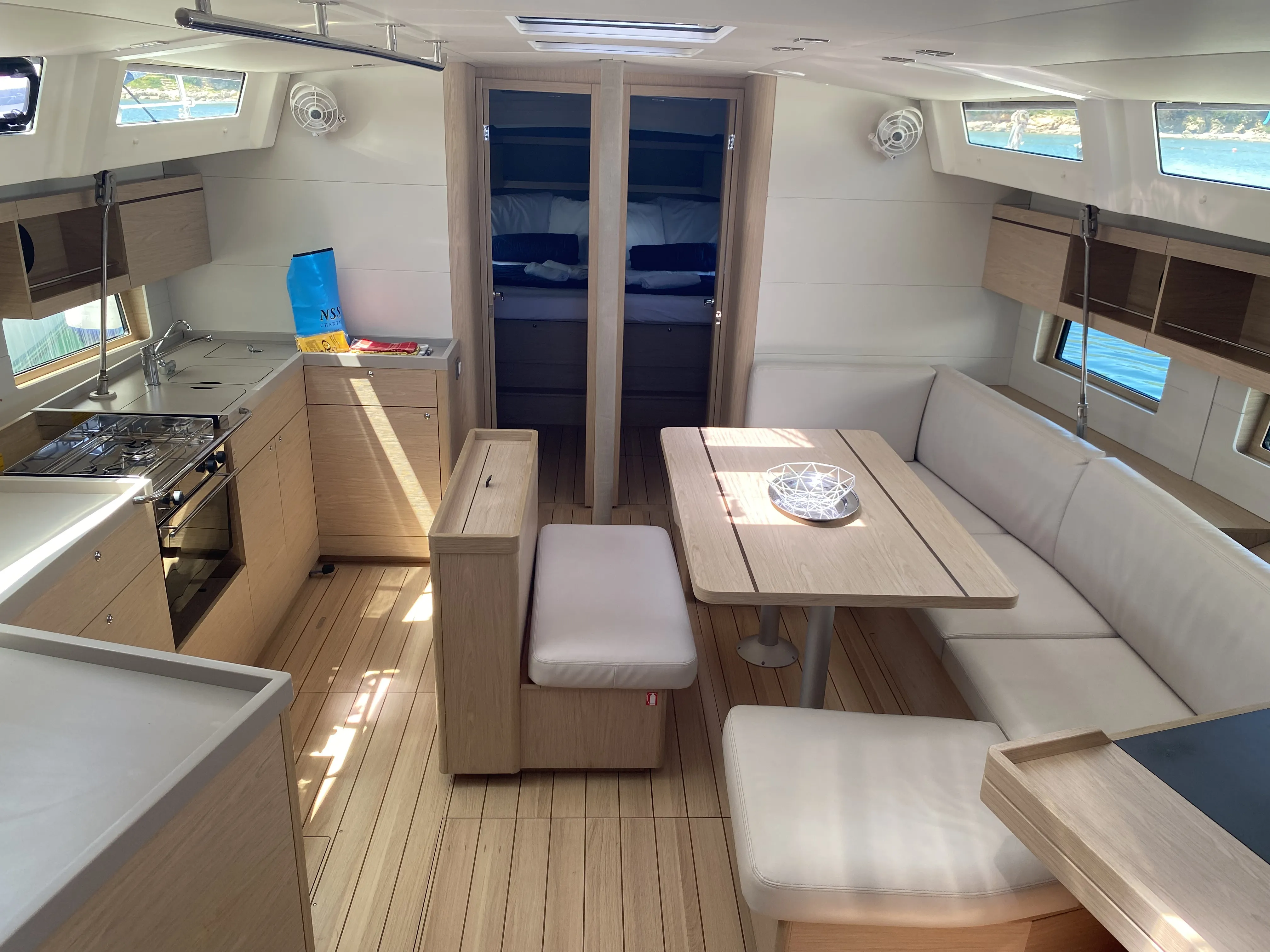 Image slide 220824